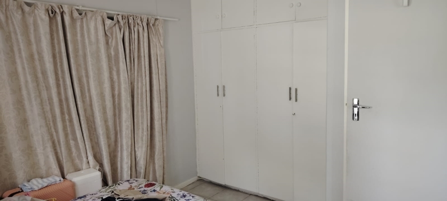 5 Bedroom Property for Sale in Pellissier Free State